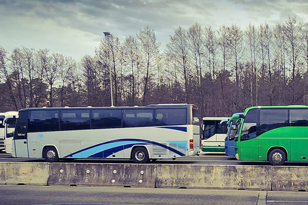 inchiriere-autocare-romania